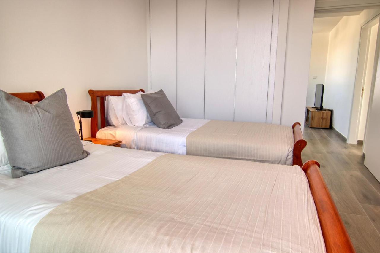 לרנקה Phaedrus Living Coral Suites Bliss מראה חיצוני תמונה
