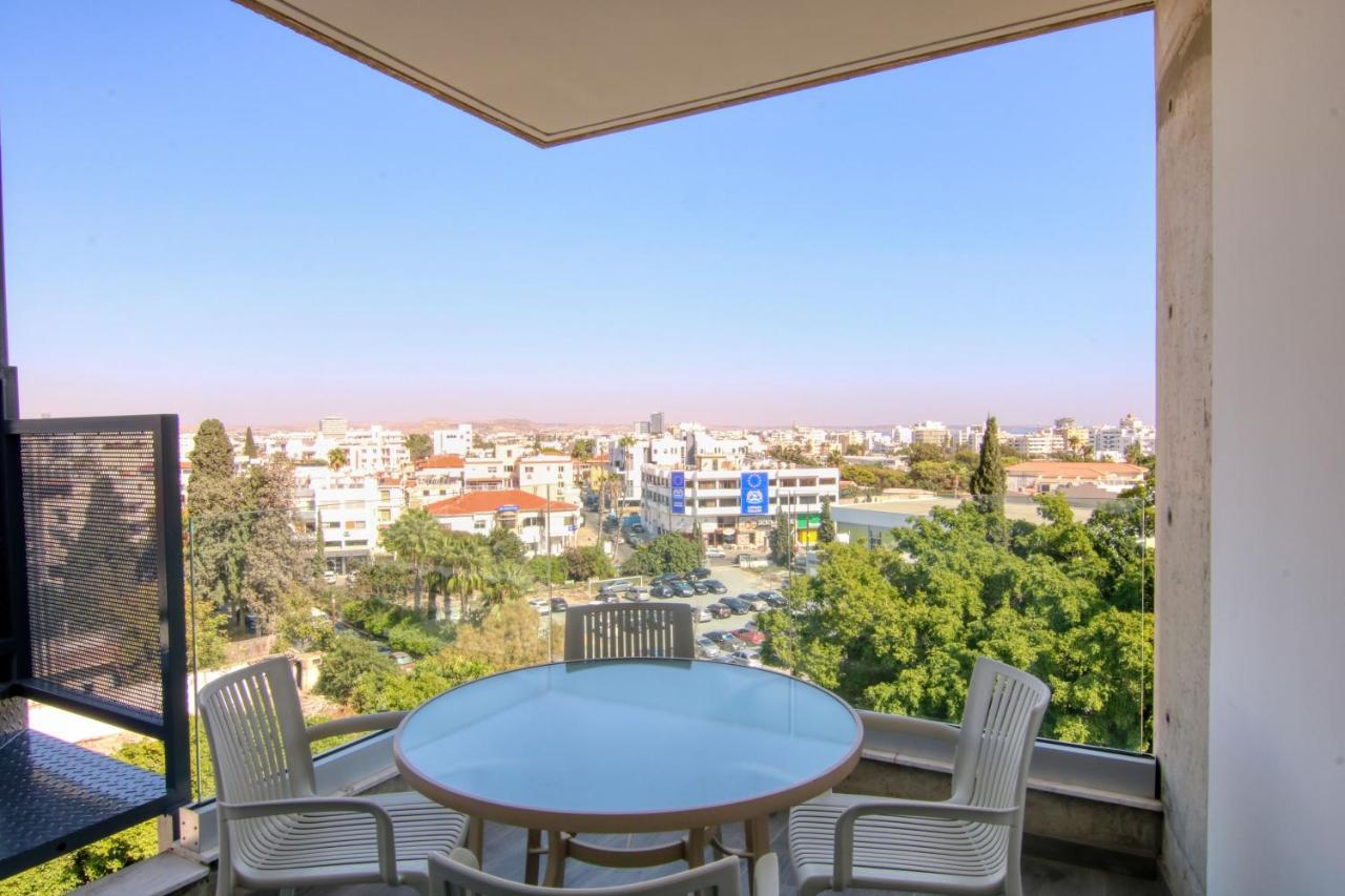 לרנקה Phaedrus Living Coral Suites Bliss מראה חיצוני תמונה